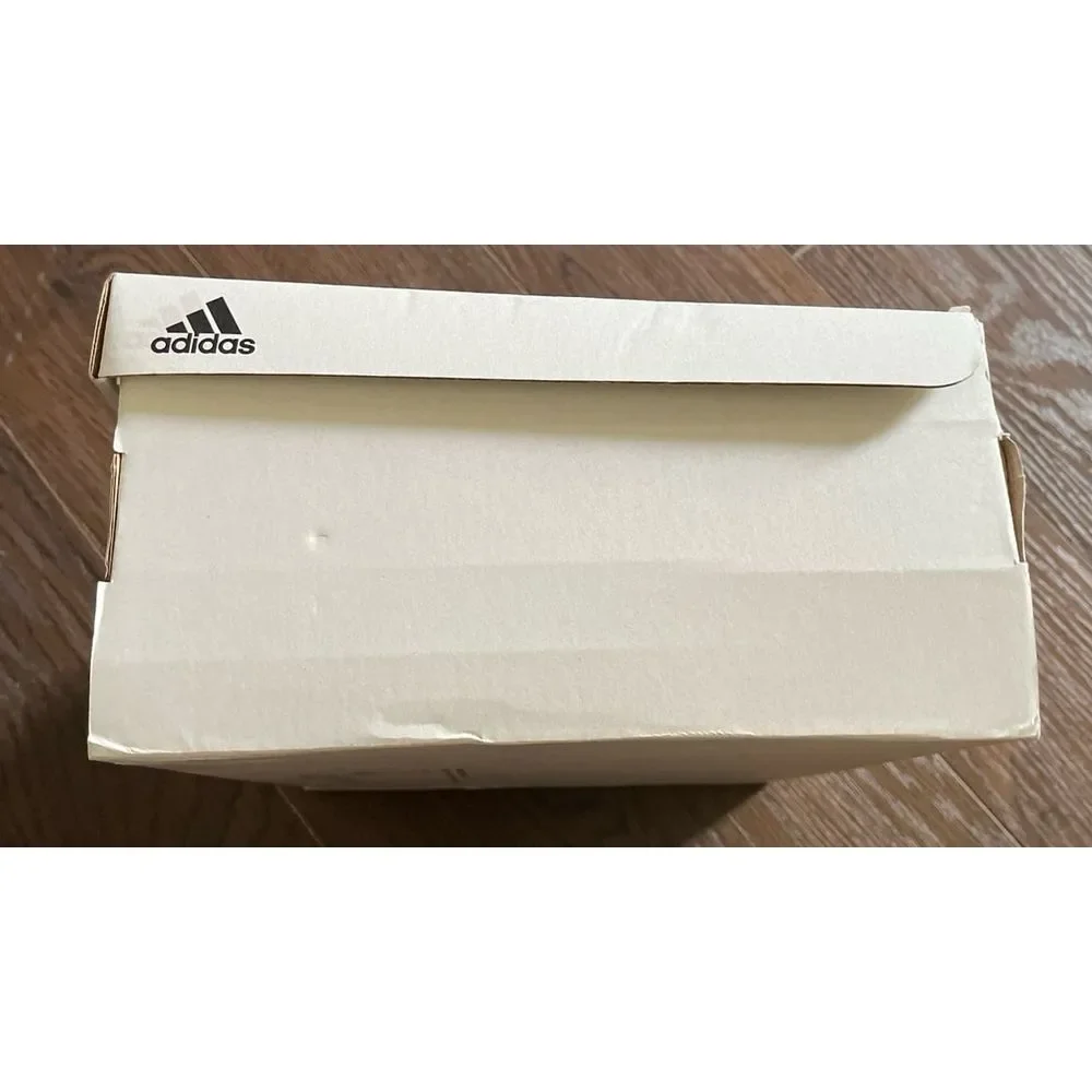 Adidas empty‎ shoe box